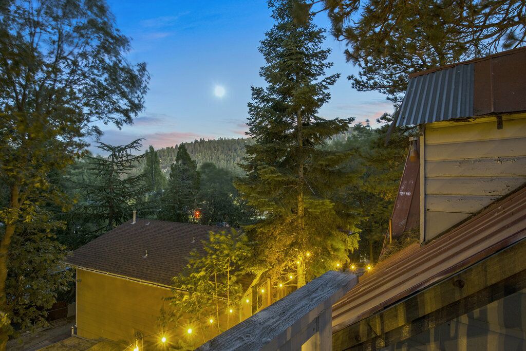 Photo of Outdoor in Crestline