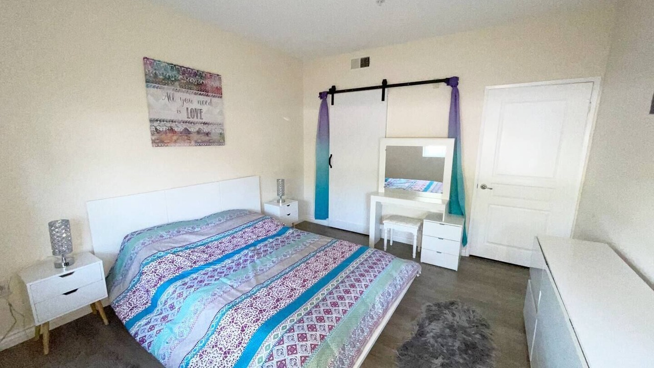 Photo of Bedroom in Airport Area