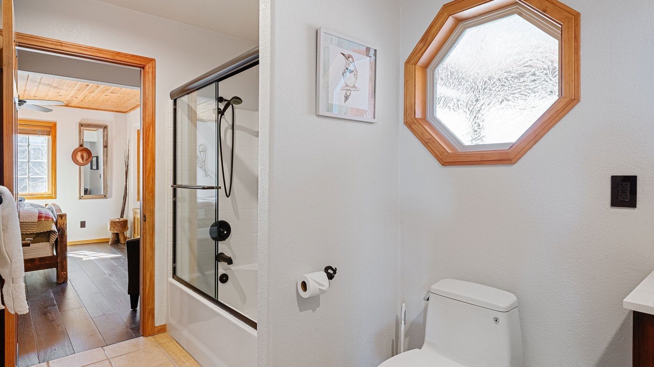 Photo of Bathroom in Castle Glen Estates