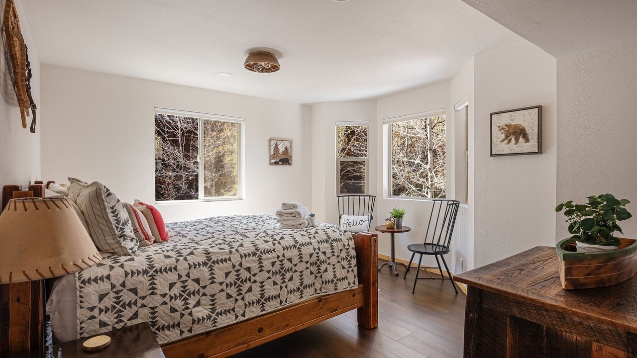 Photo of Bedroom in Castle Glen Estates