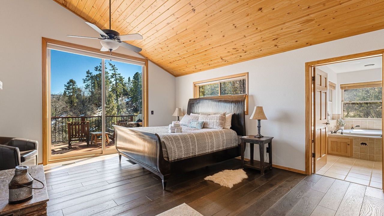 Photo of Bedroom in Castle Glen Estates