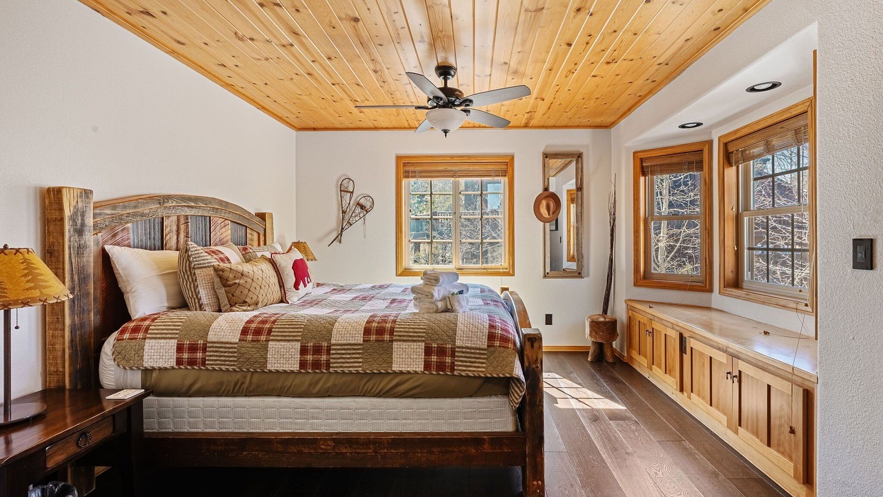Photo of Bedroom in Castle Glen Estates