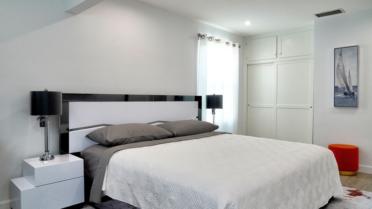 Photo of Bedroom in La Crescenta