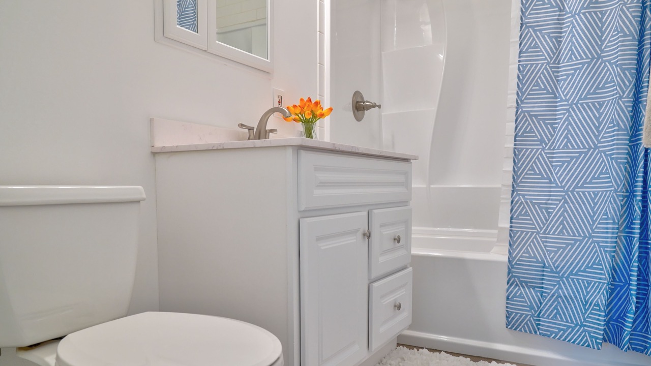Photo of Bathroom in La Crescenta