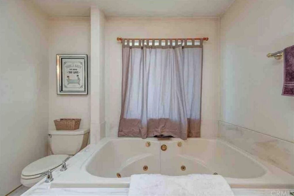 Photo of Bathroom in Mariposa