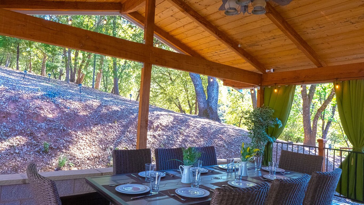 Photo of Outdoor in Groveland
