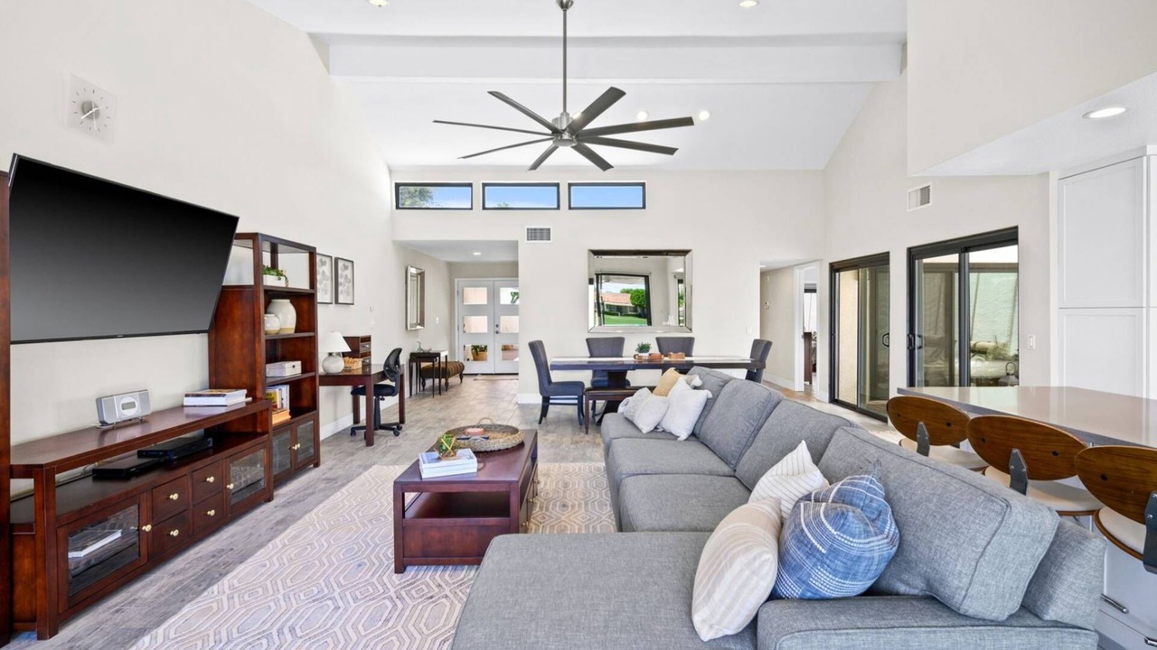 Photo of Livingroom in Rancho Mirage