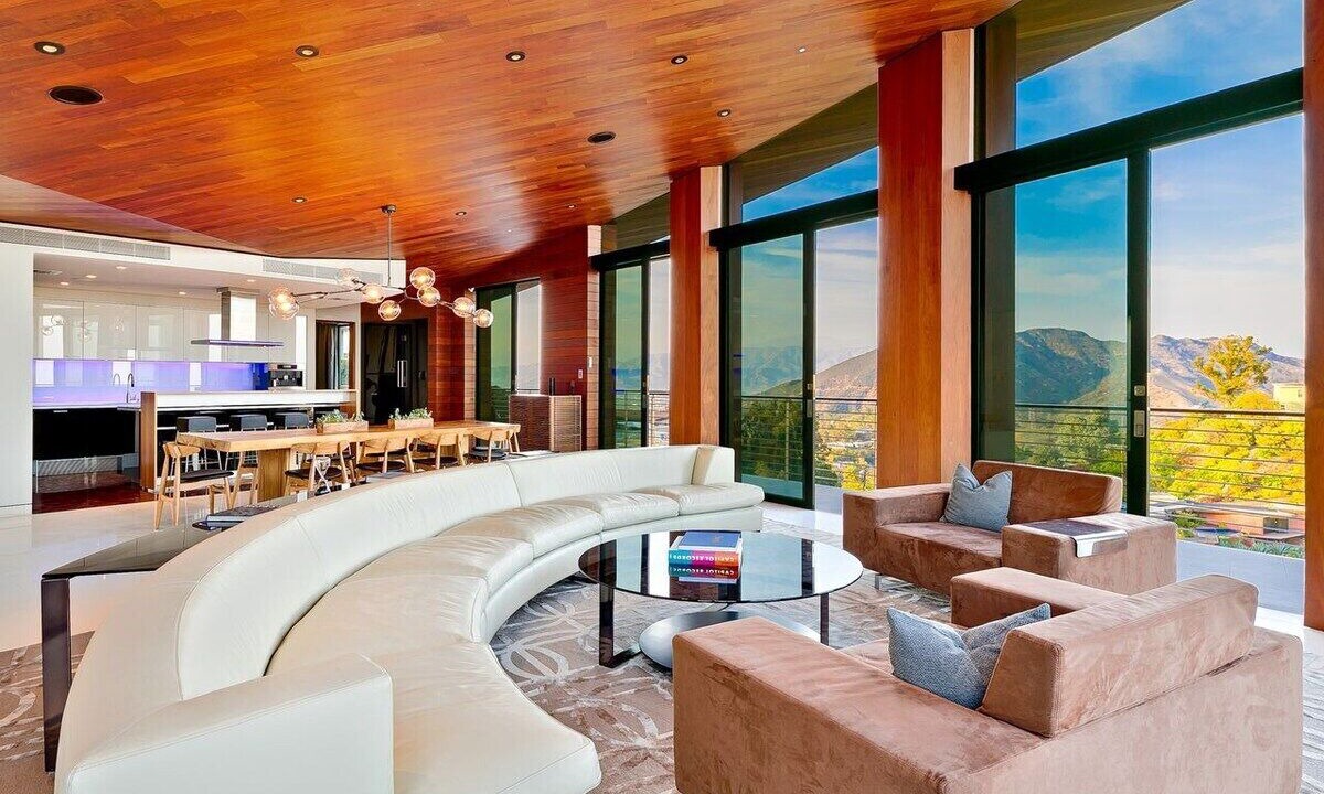 Photo of Livingroom in Hollywood Hills