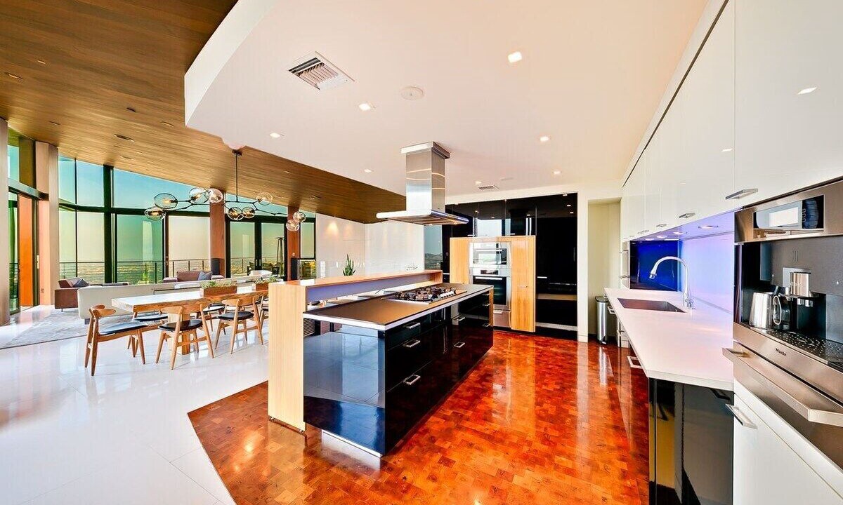 Photo of Kitchen in Hollywood Hills