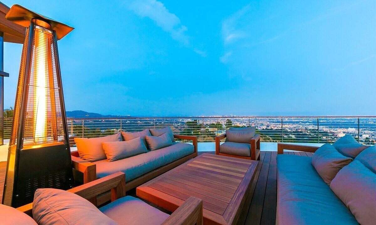 Photo of Outdoor in Hollywood Hills