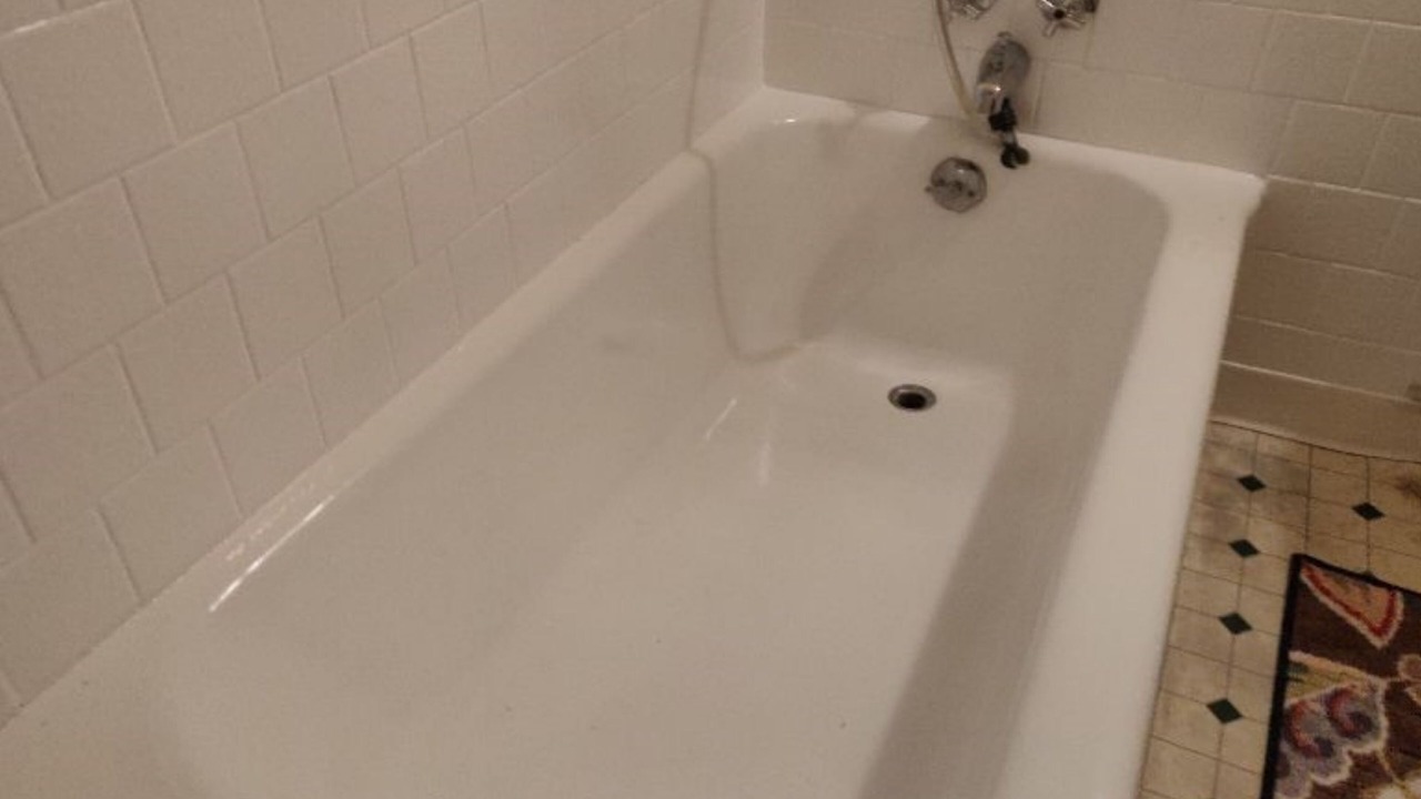 Photo of Bathroom in Oleander - Sunset