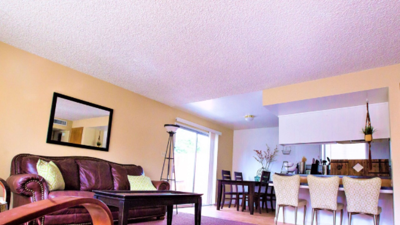 Photo of Livingroom in Oleander - Sunset
