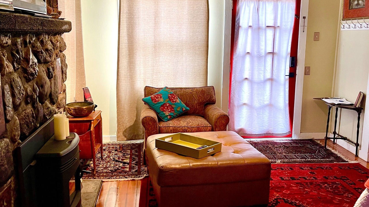 Photo of Livingroom in Garberville