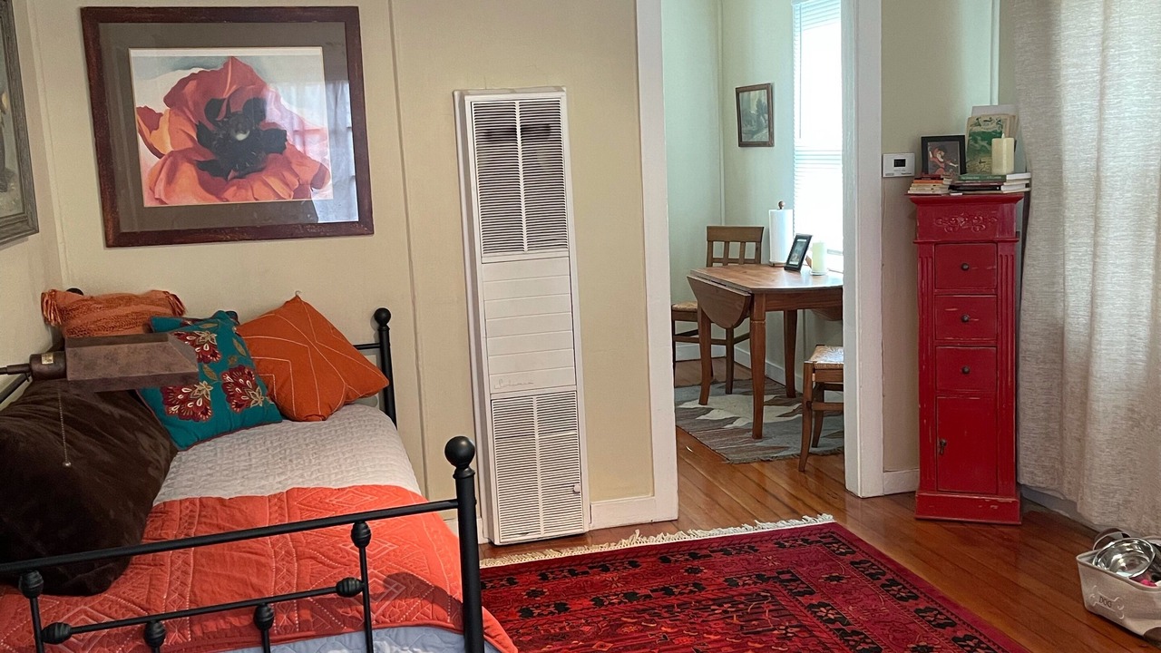 Photo of Bedroom in Garberville
