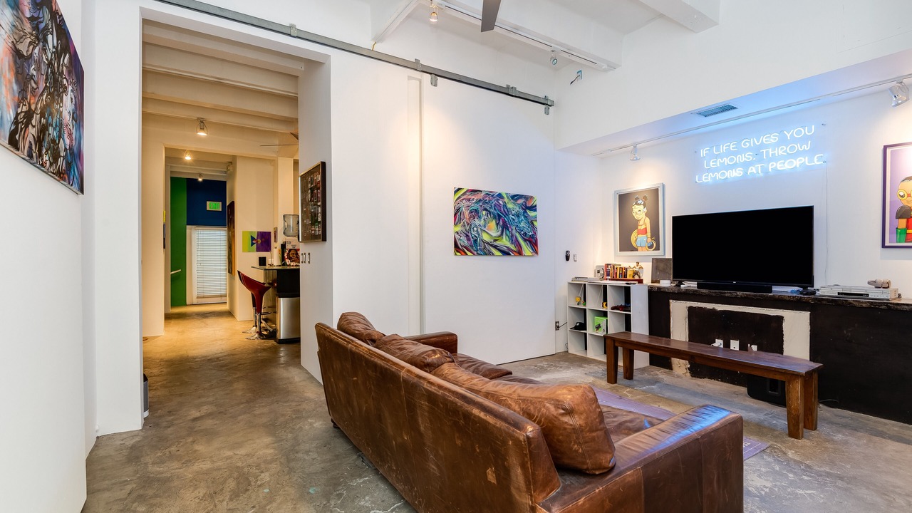 Photo of Livingroom in Chinatown