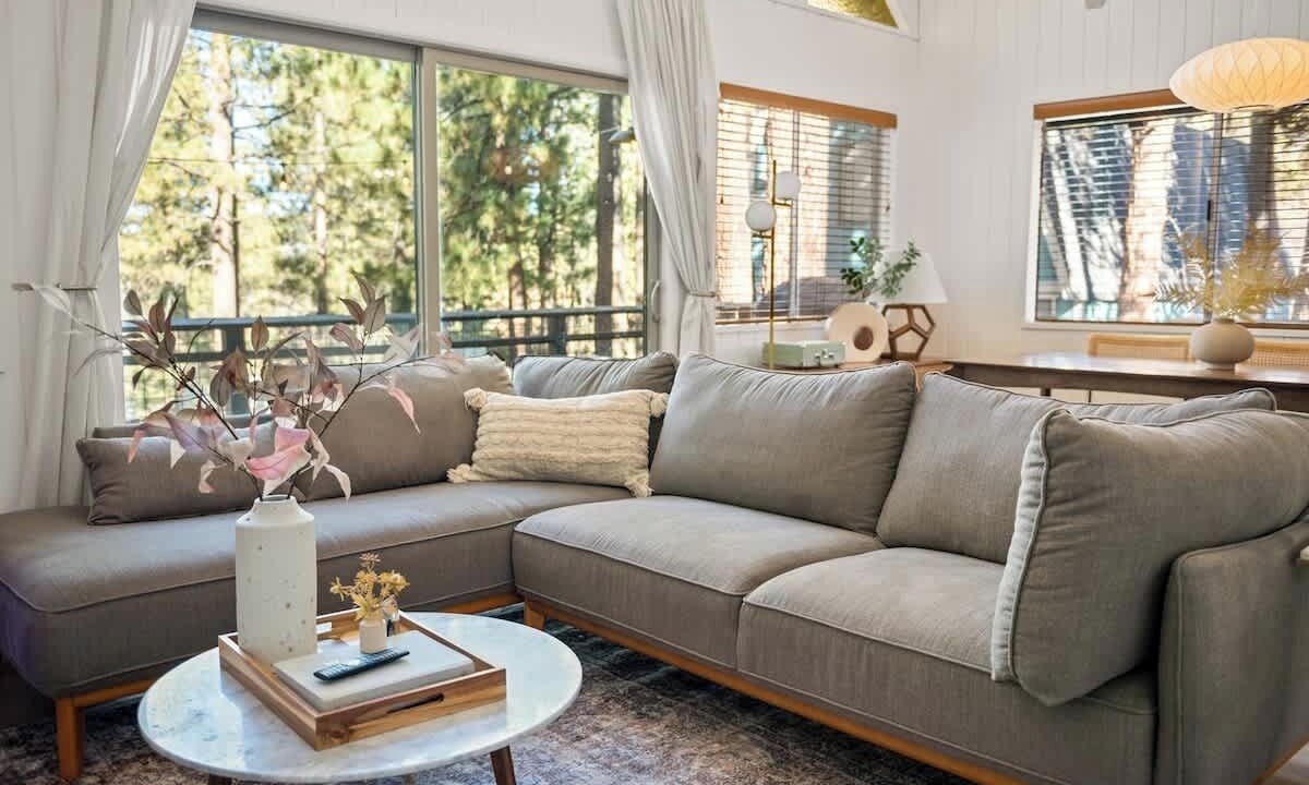 Photo of Livingroom in Moonridge