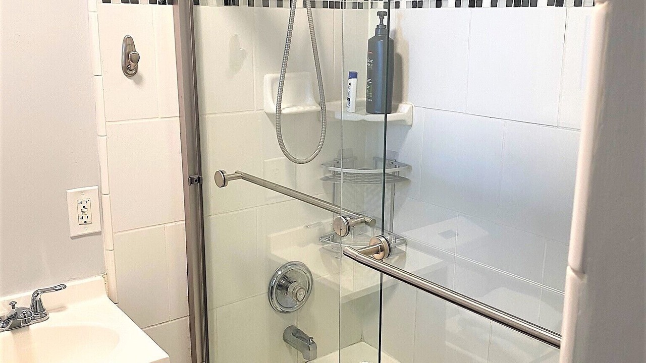 Photo of Bathroom in Melrose
