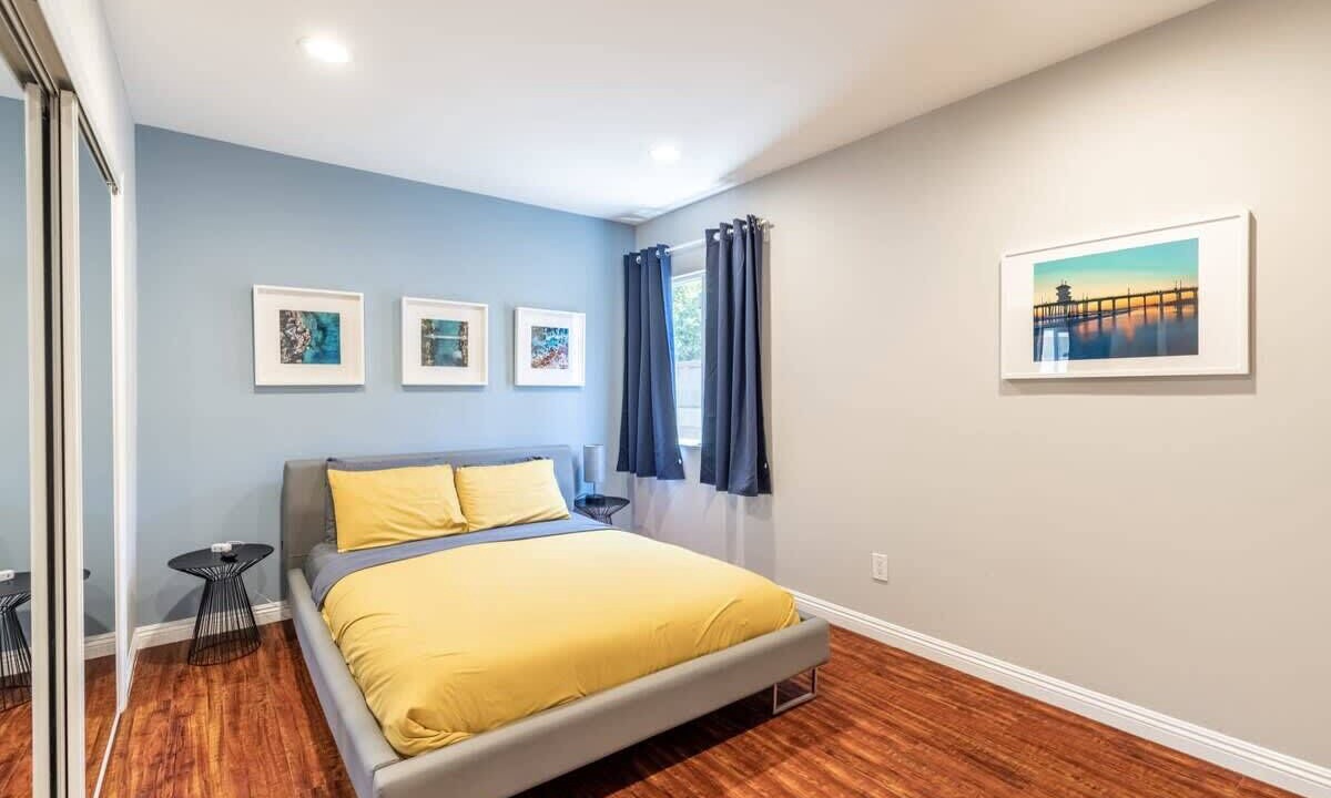 Photo of Bedroom in NoHo Arts District