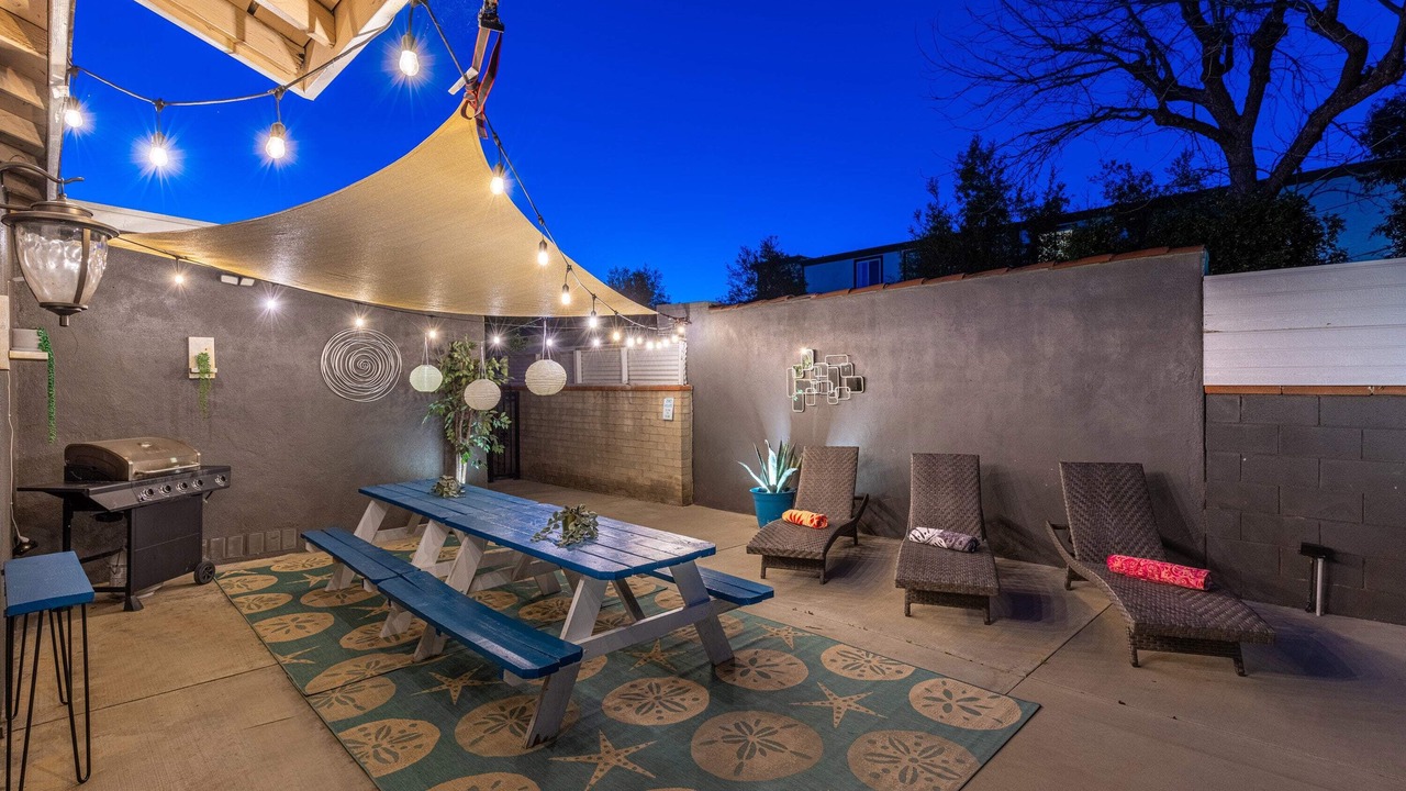 Photo of Outdoor in NoHo Arts District
