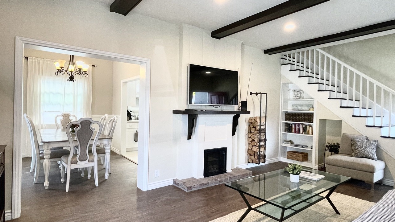 Photo of Livingroom in Beverly Hills