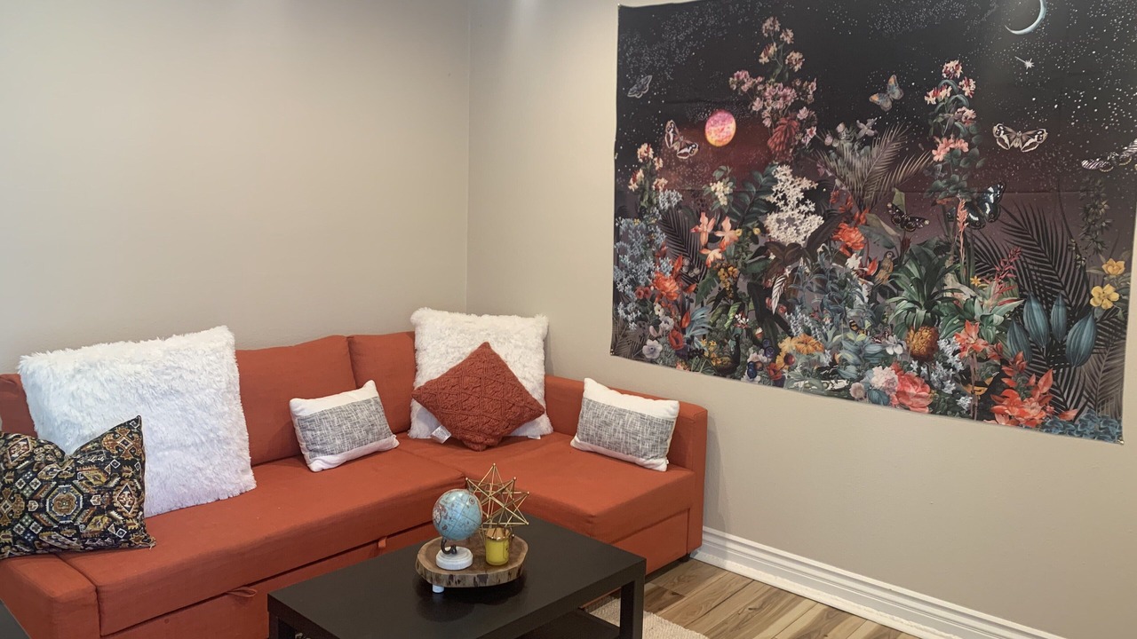 Photo of Livingroom in Alessandro Heights