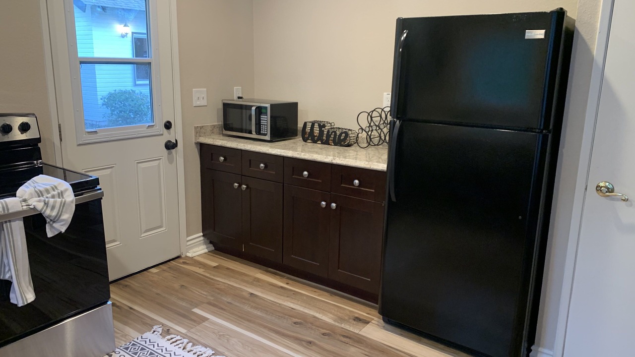 Photo of Kitchen in Alessandro Heights