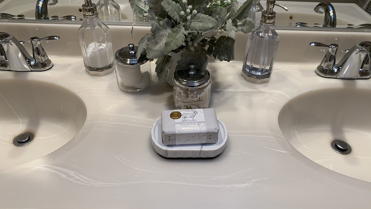 Photo of Bathroom in Alessandro Heights