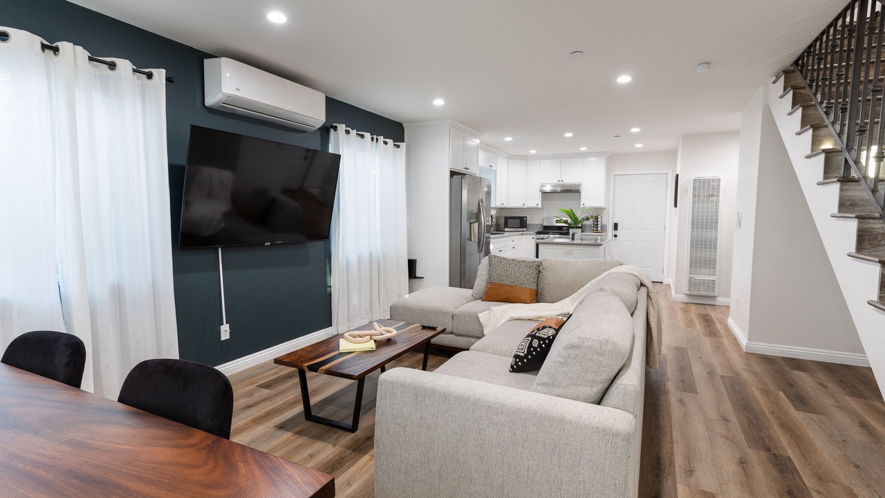 Photo of Livingroom in Lancaster