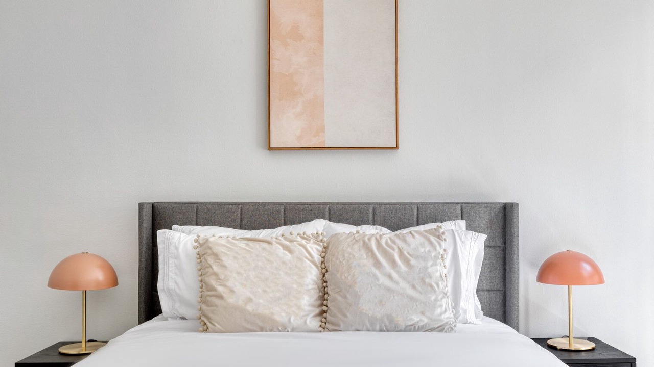 Photo of Bedroom in Beverly Grove