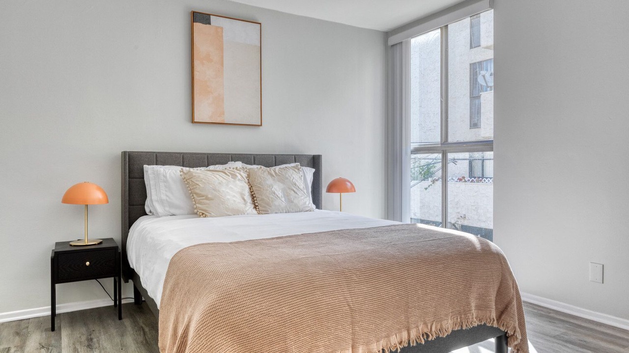 Photo of Bedroom in Beverly Grove