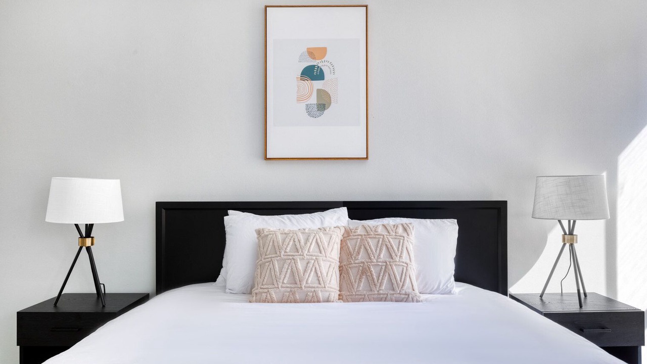 Photo of Bedroom in Beverly Grove