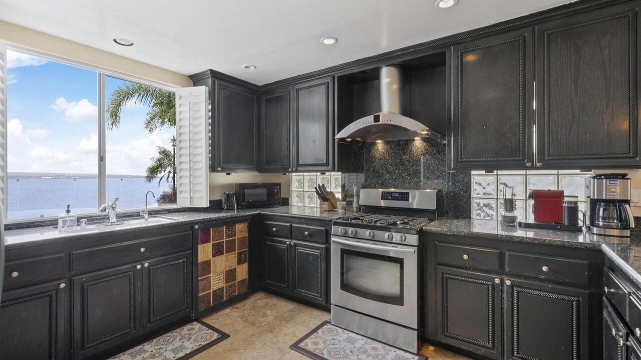 Photo of Kitchen in Coronado