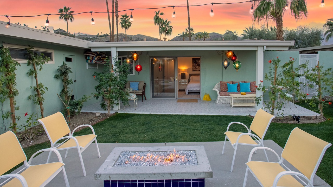 Photo of Patio Balcony in Araby Commons