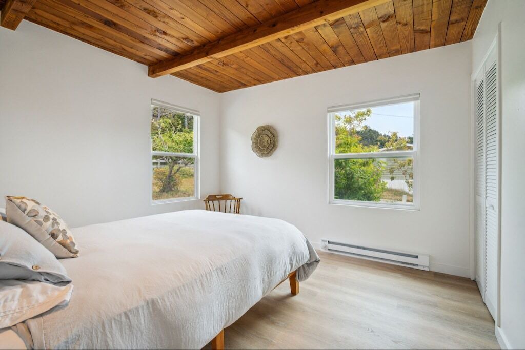 Photo of Bedroom in Timber Cove