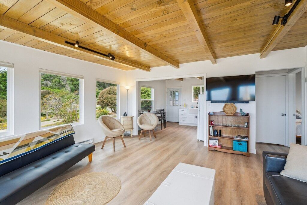 Photo of Bedroom in Timber Cove