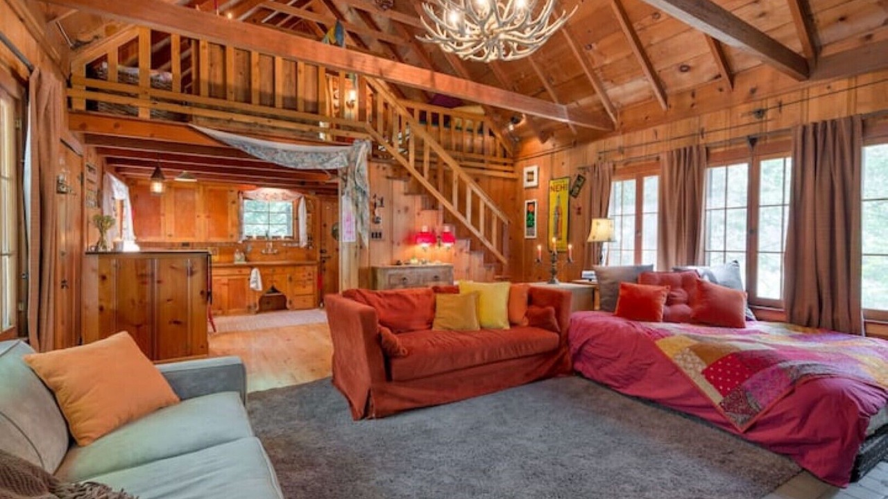 Photo of Livingroom in Forest Falls