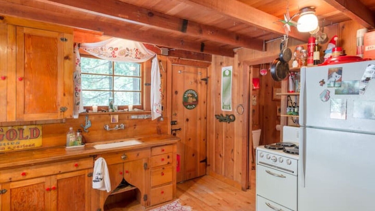 Photo of Kitchen in Forest Falls