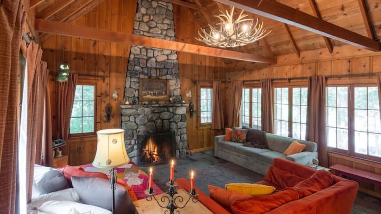 Photo of Livingroom in Forest Falls