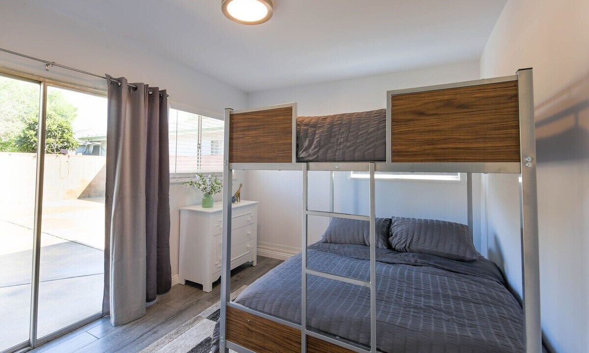 Photo of Bedroom in Los Angeles