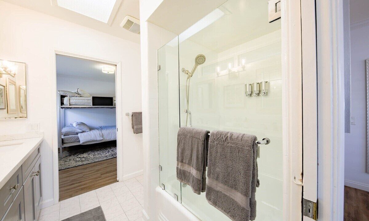 Photo of Bathroom in Los Angeles