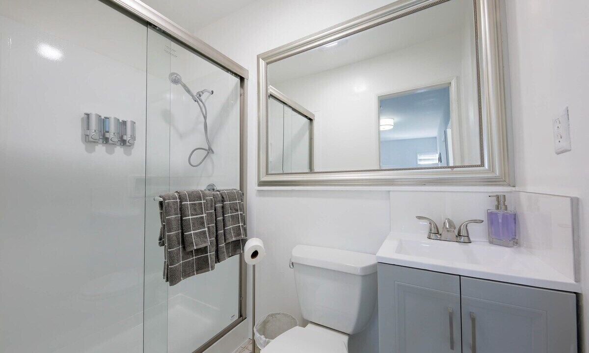 Photo of Bathroom in Los Angeles