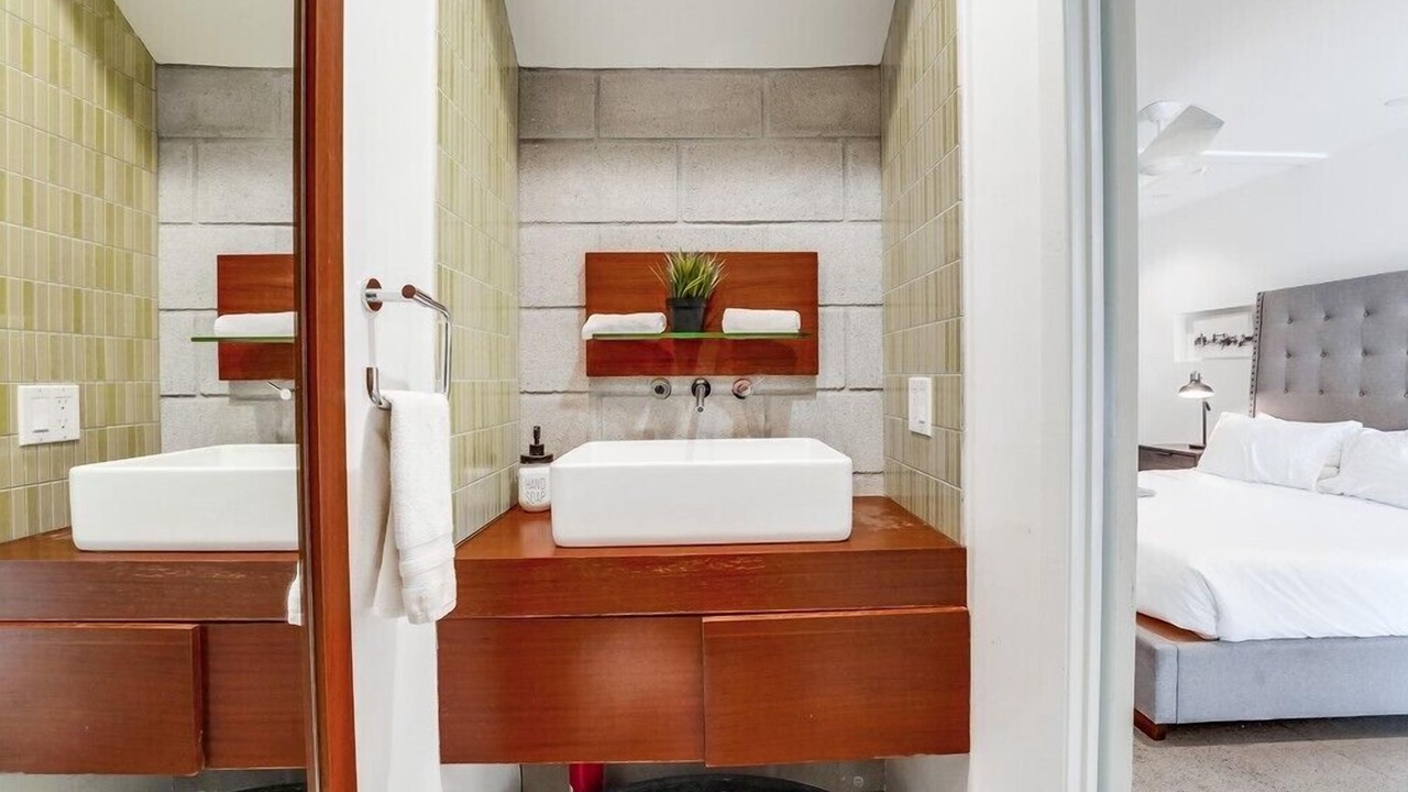Photo of Bathroom in Little Italy
