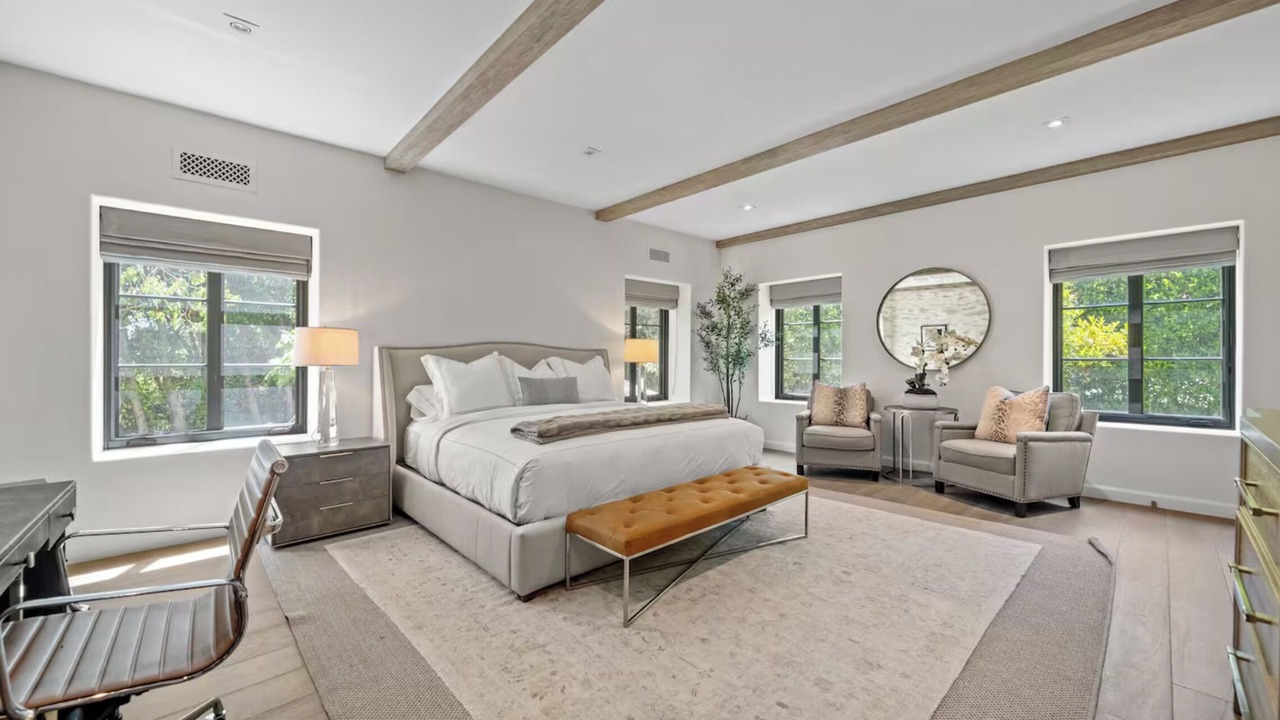 Photo of Bedroom in Hollywood Hills West