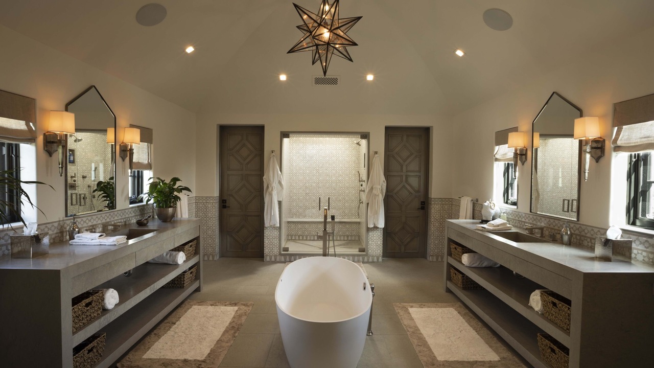 Photo of Bathroom in Hollywood Hills West