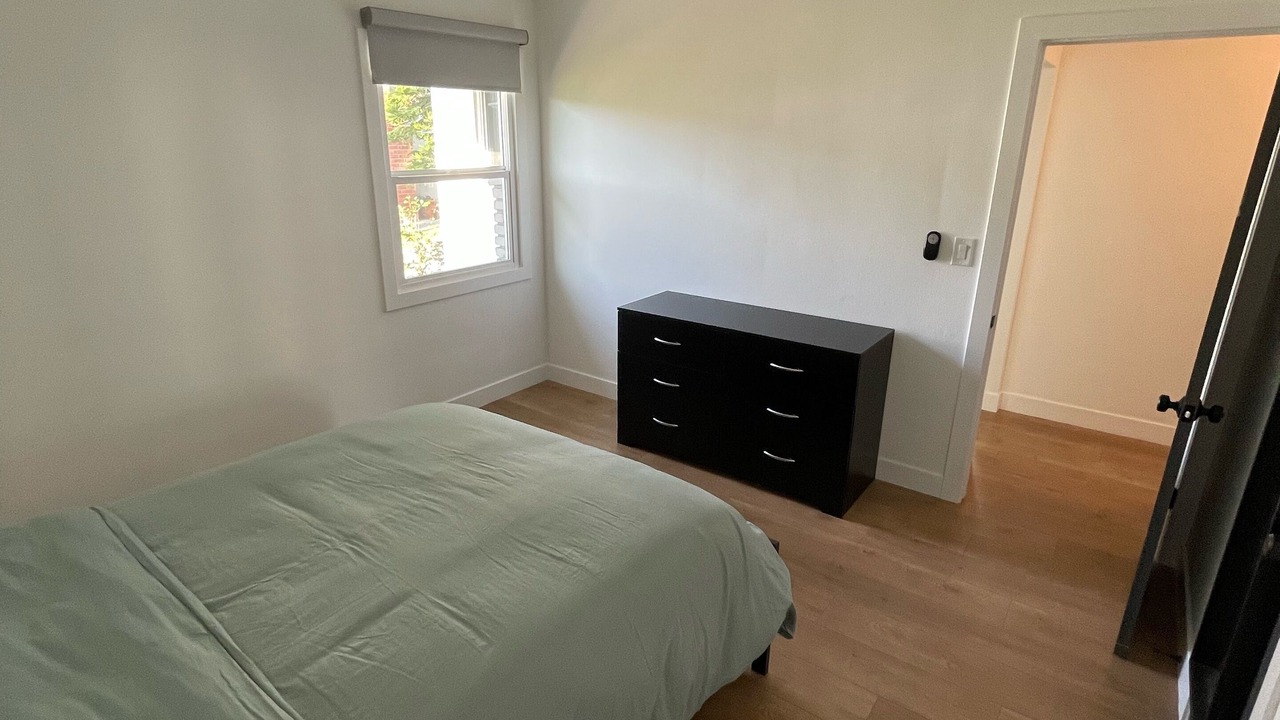 Photo of Bedroom in Burbank