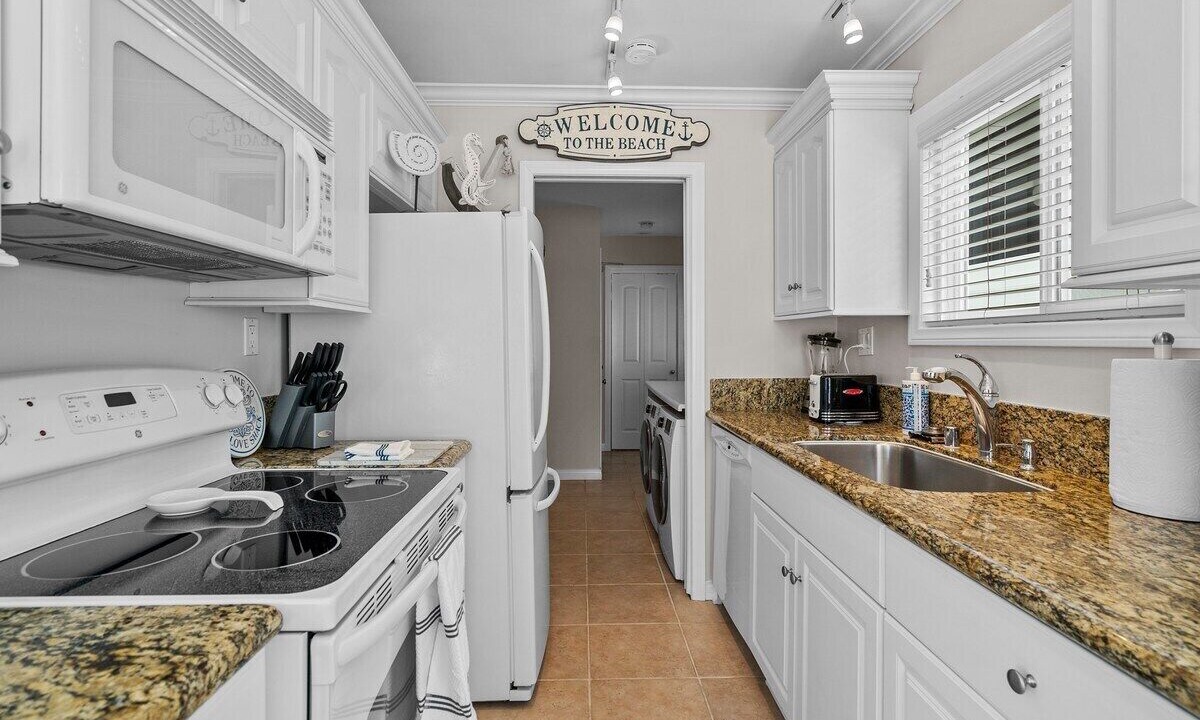 Photo of Kitchen in Newport Beach