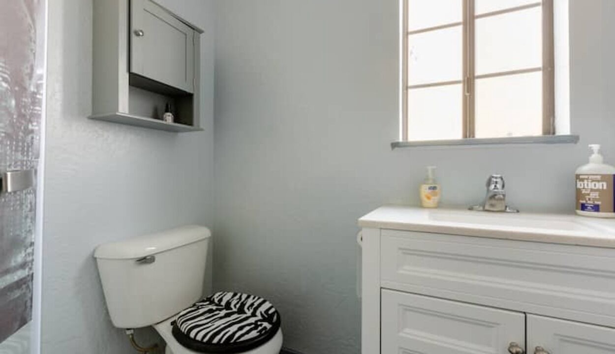 Photo of Bathroom in Frazier Park