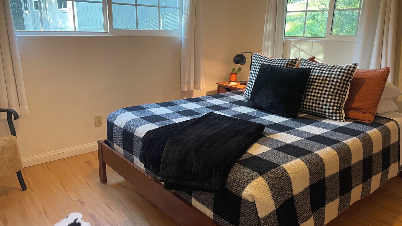 Photo of Bedroom in Cedarpines Park