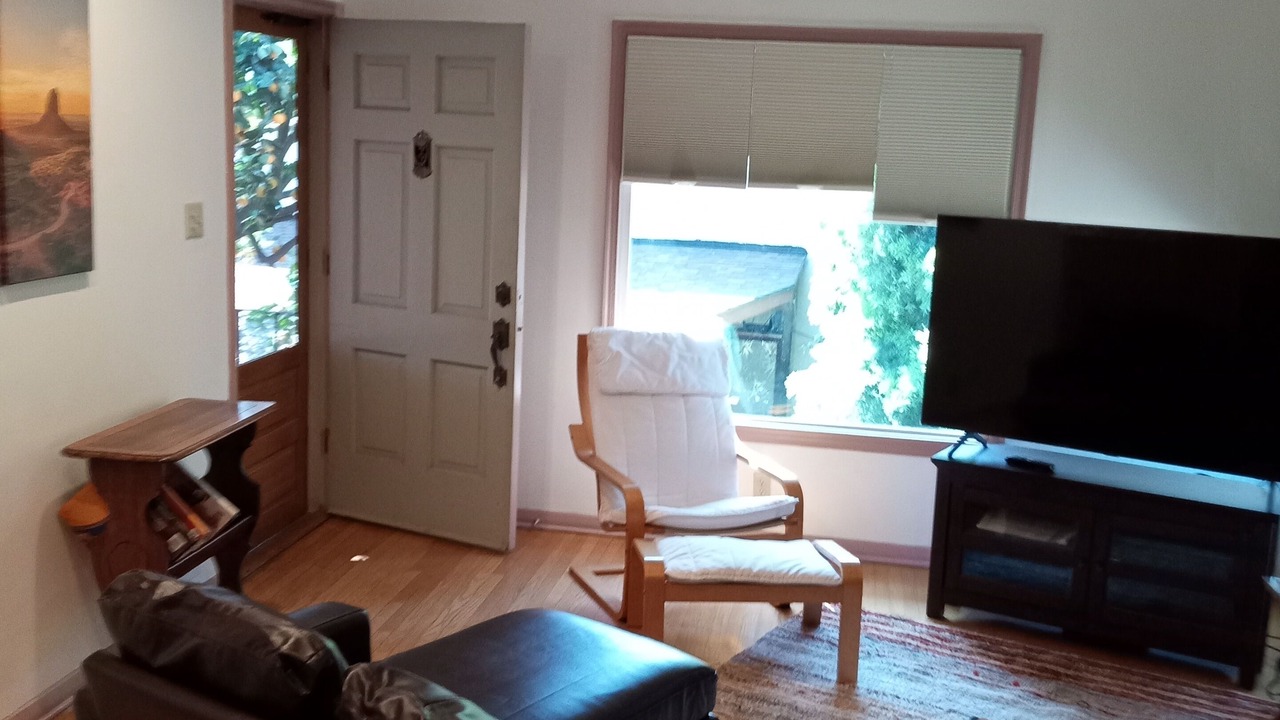 Photo of Livingroom in South Wrigley