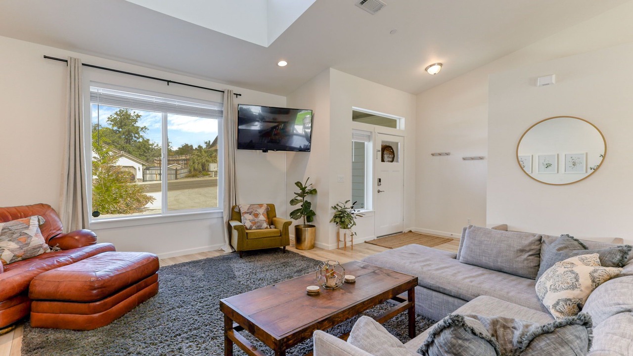 Photo of Livingroom in Redding